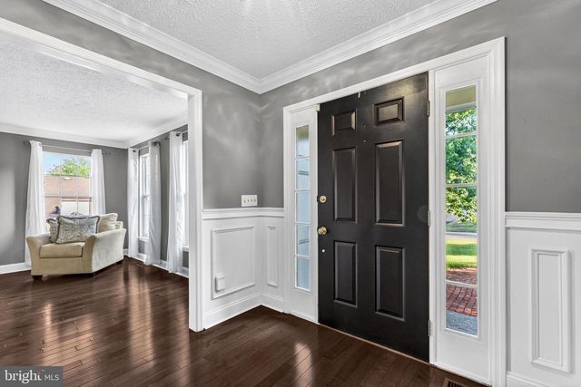 3 SHANNON WAY, Flemington, NJ 08822