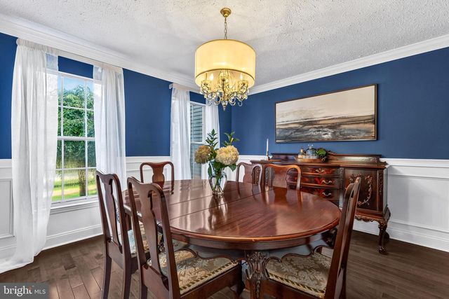 3 SHANNON WAY, Flemington, NJ 08822