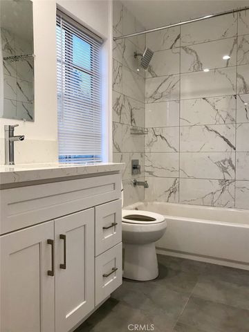 14253 Gilmore Street A, Van Nuys, CA 91401
