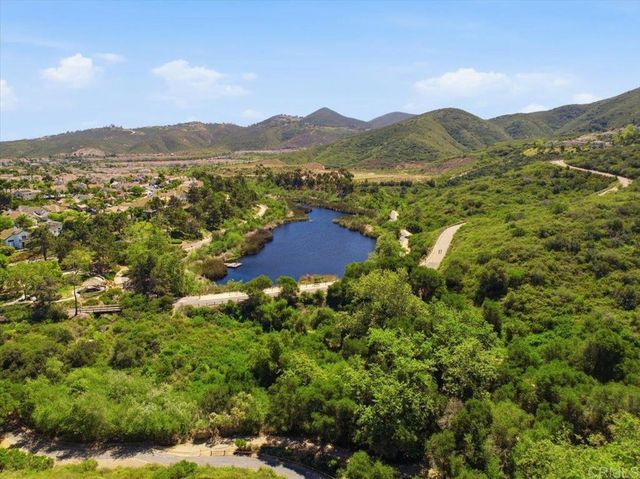 826 Applewilde Drive, San Marcos, CA 92078