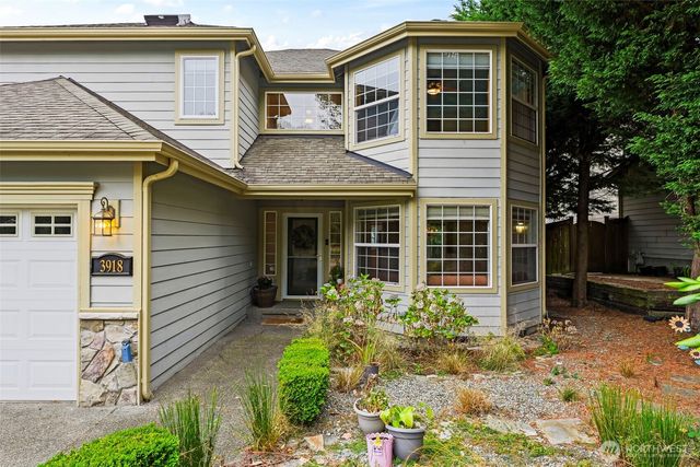 3918 Norpoint Way NE, Tacoma, WA 98422