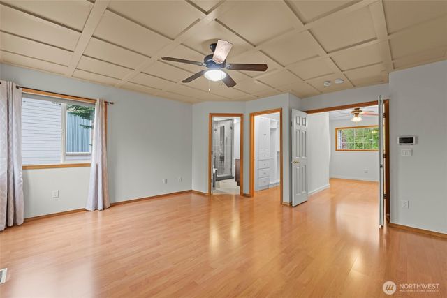 3918 Norpoint Way NE, Tacoma, WA 98422