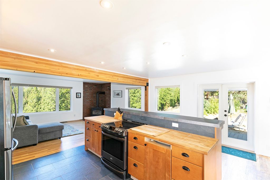 821 Fred Burr Road, Victor, MT 59875 photo 13