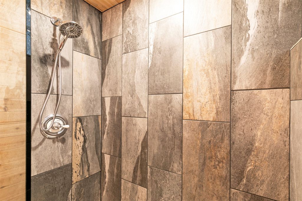 821 Fred Burr Road, Victor, MT 59875 photo 18