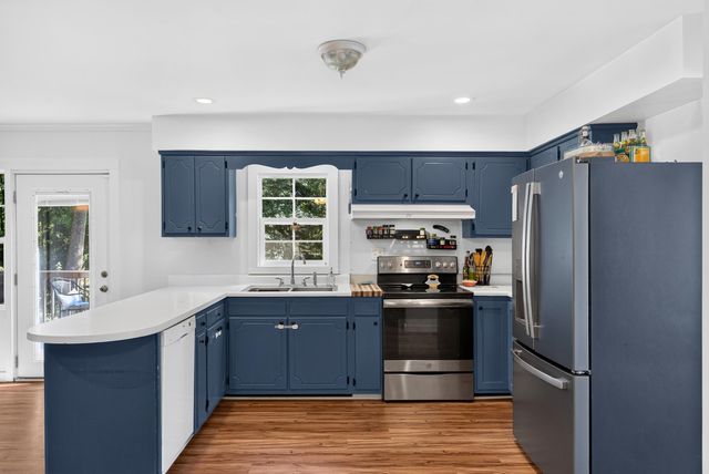 222 Woodland Avenue, Inman, SC 29349