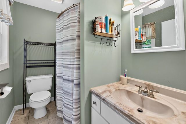 222 Woodland Avenue, Inman, SC 29349