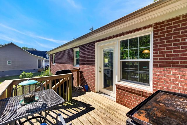 222 Woodland Avenue, Inman, SC 29349