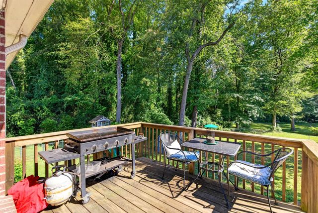 222 Woodland Avenue, Inman, SC 29349