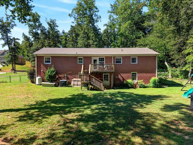 222 Woodland Avenue, Inman, SC 29349