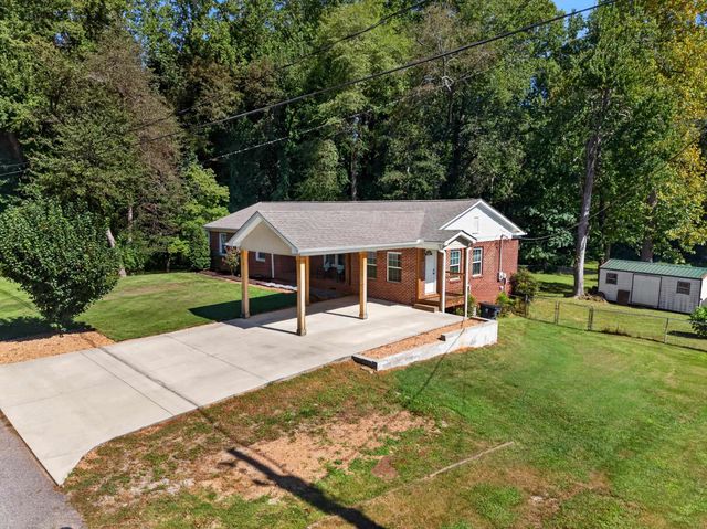 222 Woodland Avenue, Inman, SC 29349