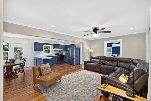 222 Woodland Avenue, Inman, SC 29349