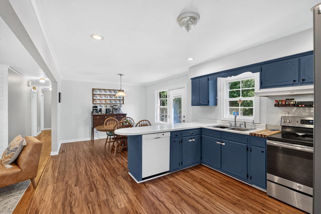 222 Woodland Avenue, Inman, SC 29349