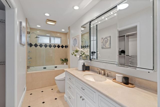 19305 Zinfandel Court, Saratoga, CA 95070