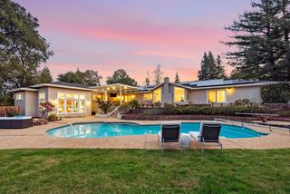 19305 Zinfandel Court, Saratoga, CA 95070