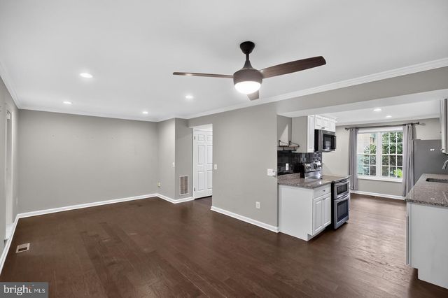 6176 MARTINS LANDING CT, Burke, VA 22015