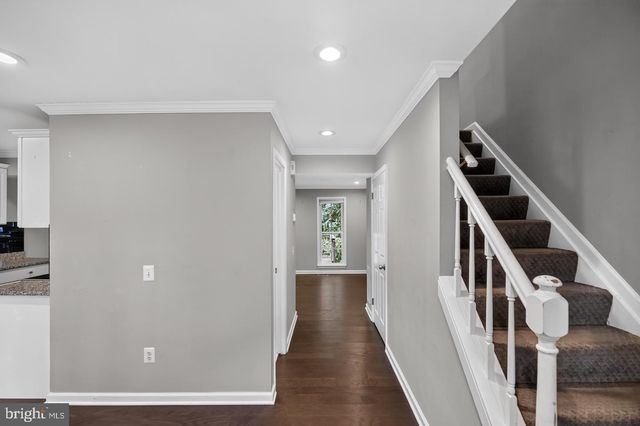 6176 MARTINS LANDING CT, Burke, VA 22015