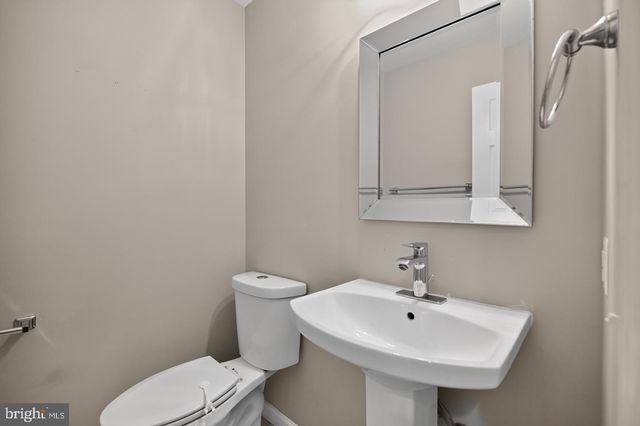 6176 MARTINS LANDING CT, Burke, VA 22015