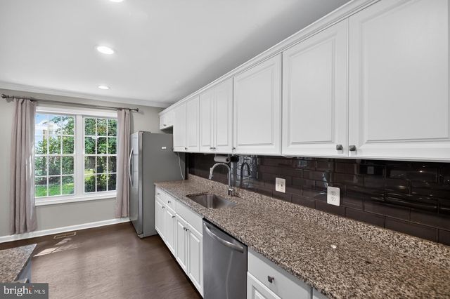 6176 MARTINS LANDING CT, Burke, VA 22015