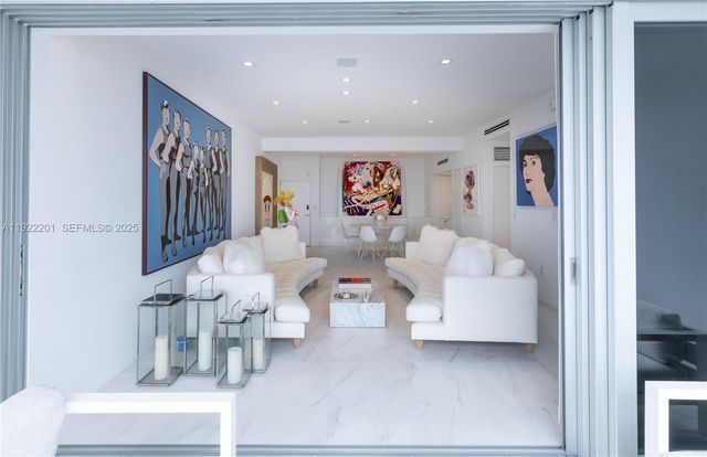 11 Island Ave PH6, Miami Beach, FL 33139