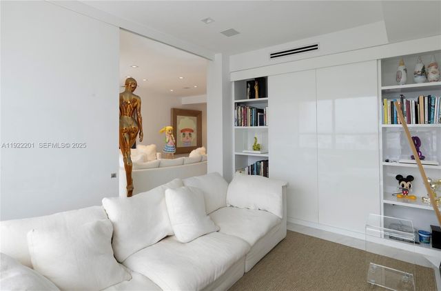 11 Island Ave PH6, Miami Beach, FL 33139