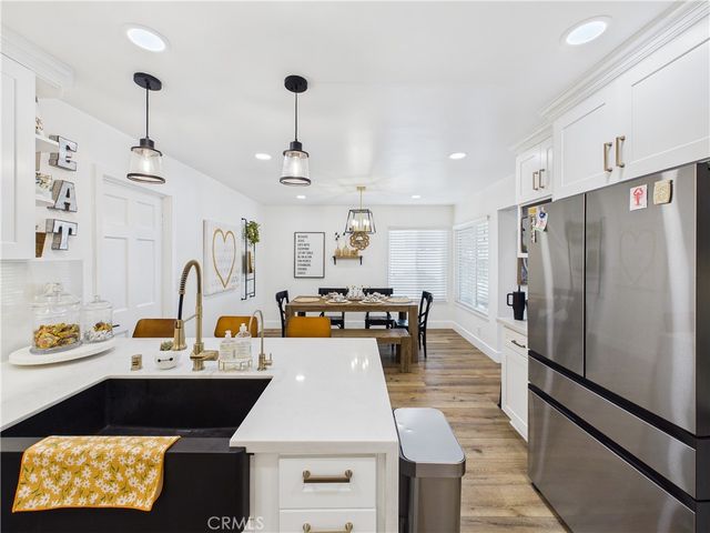 27 Tangerine, Irvine, CA 92618