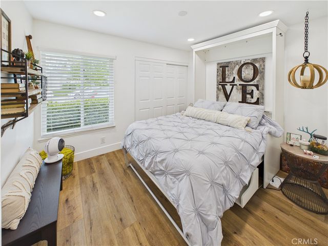 27 Tangerine, Irvine, CA 92618