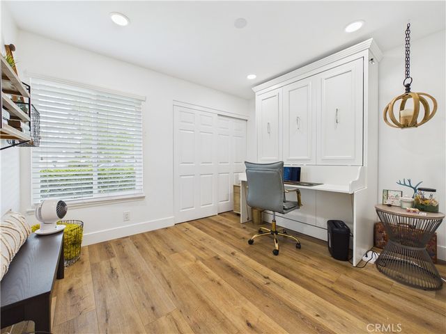 27 Tangerine, Irvine, CA 92618