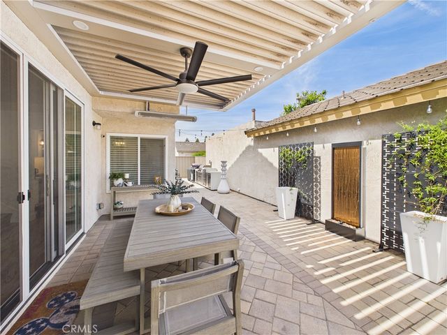 27 Tangerine, Irvine, CA 92618