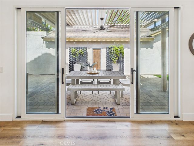 27 Tangerine, Irvine, CA 92618