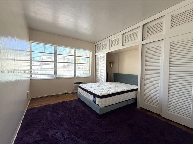 4710 Pine Tree Dr 32, Miami Beach, FL 33140