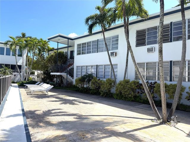4710 Pine Tree Dr 32, Miami Beach, FL 33140