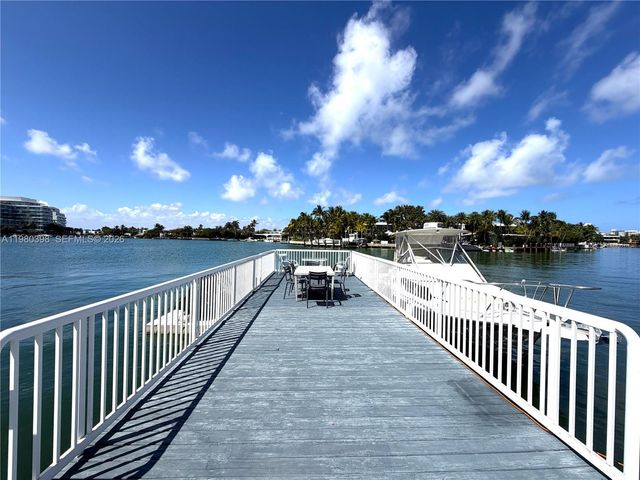 4710 Pine Tree Dr 32, Miami Beach, FL 33140