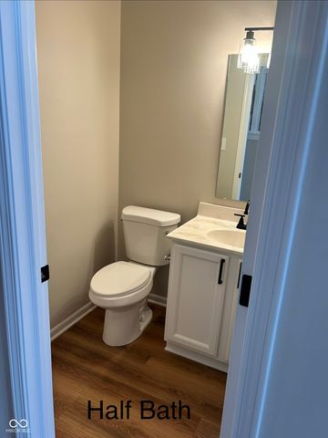 10132 Lauren Pass, Fishers, IN 46037