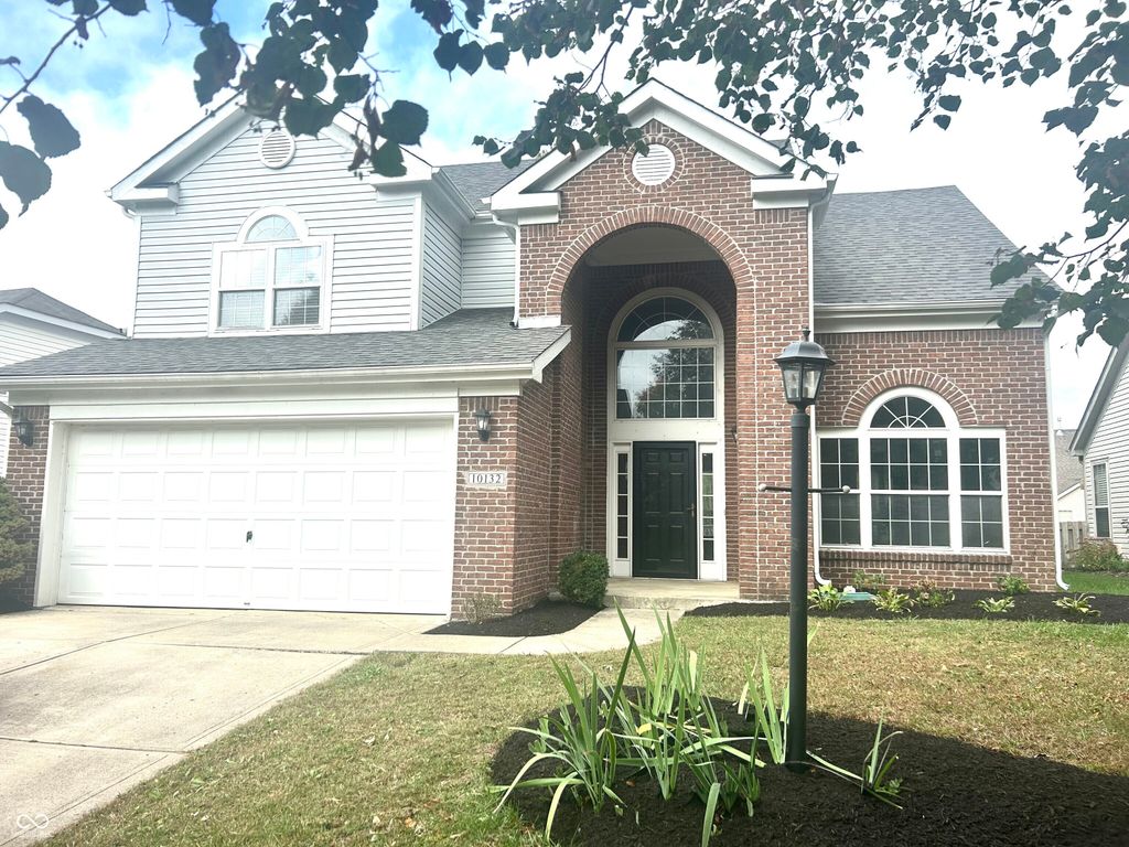 10132 Lauren Pass, Fishers, IN 46037