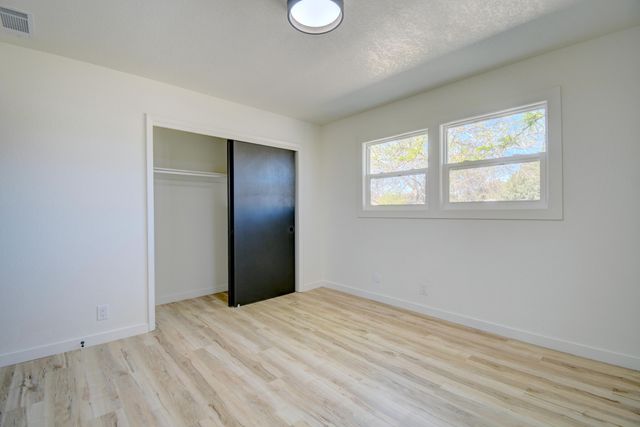 514 Villa Verde Drive SE, Rio Rancho, NM 87124