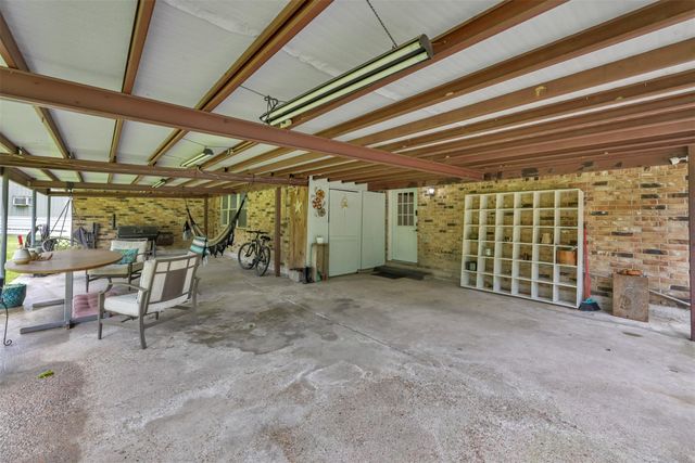 504 Catfish Lane, Conroe, TX 77384