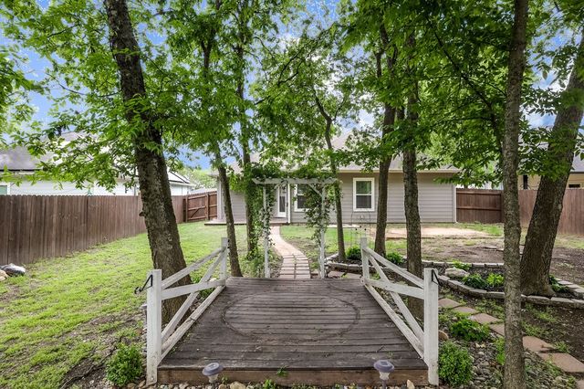 370 S Pecan Street, Milford, TX 76670