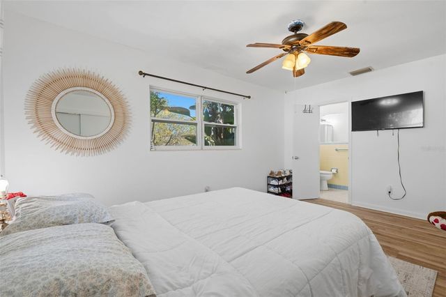 610 PALM AVENUE, Belleair, FL 33756