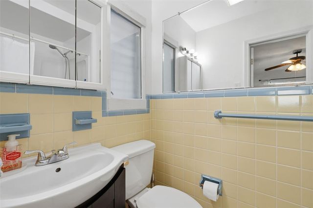 610 PALM AVENUE, Belleair, FL 33756