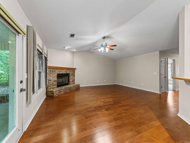 27 Burgos Way, Hot Springs Village, AR 71909