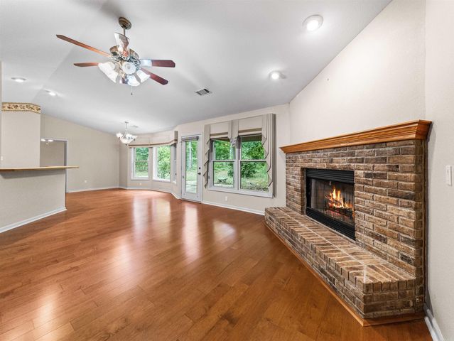 27 Burgos Way, Hot Springs Village, AR 71909