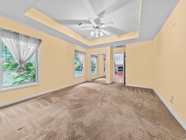 27 Burgos Way, Hot Springs Village, AR 71909