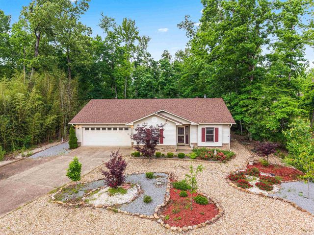 27 Burgos Way, Hot Springs Village, AR 71909