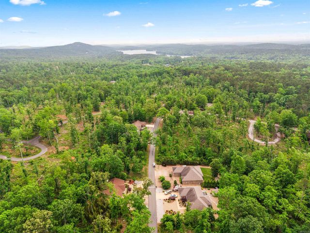 27 Burgos Way, Hot Springs Village, AR 71909