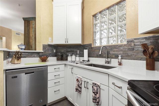 1651 W Canal Circle 617, Littleton, CO 80120
