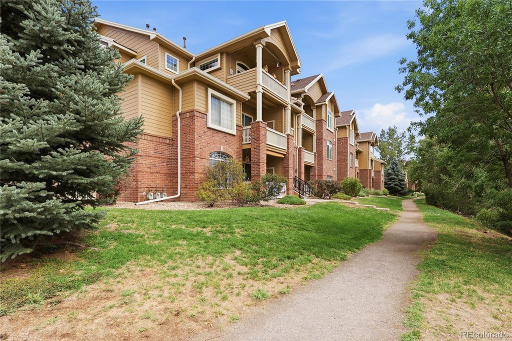 1651 W Canal Circle 617, Littleton, CO 80120
