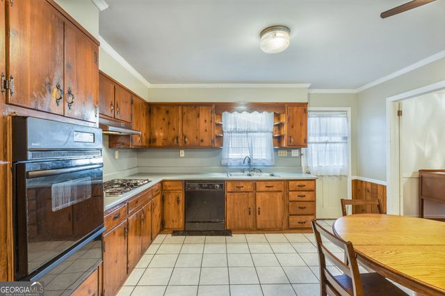 2661 The Fontainebleau SW, Atlanta, GA 30331