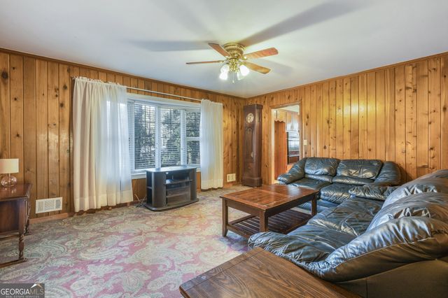 2661 The Fontainebleau SW, Atlanta, GA 30331