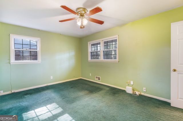 2661 The Fontainebleau SW, Atlanta, GA 30331