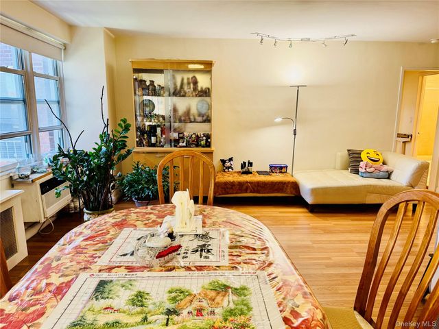138-10 Franklin Avenue 5E, Flushing, NY 11355